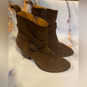 Hunter Brown Suede Boots size 7